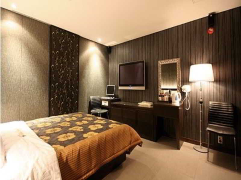 Motel Rainbow 2*